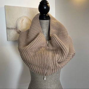 BCBG MaxAzria Y2K Knit Snood